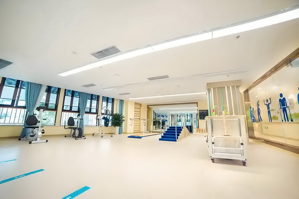董璇谈2任丈夫：从没想过会和高云翔离婚，张维伊敢娶我很勇敢